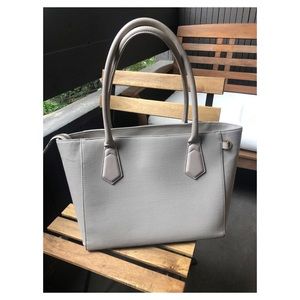 Danger Dover Signature Tote Classic